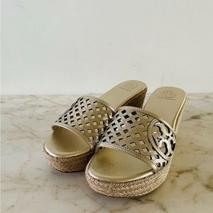 TORY BURCH Metallic Gold Platform Wedge Heels Sandal very comfortable.